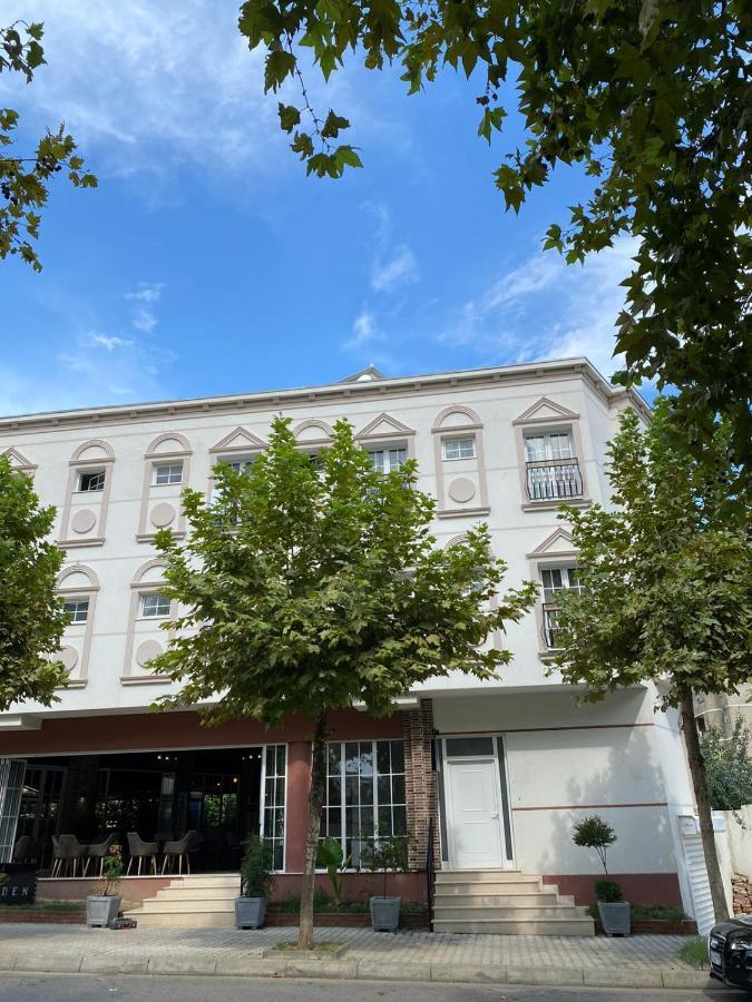 Hotel Golden 爱尔巴桑 外观 照片