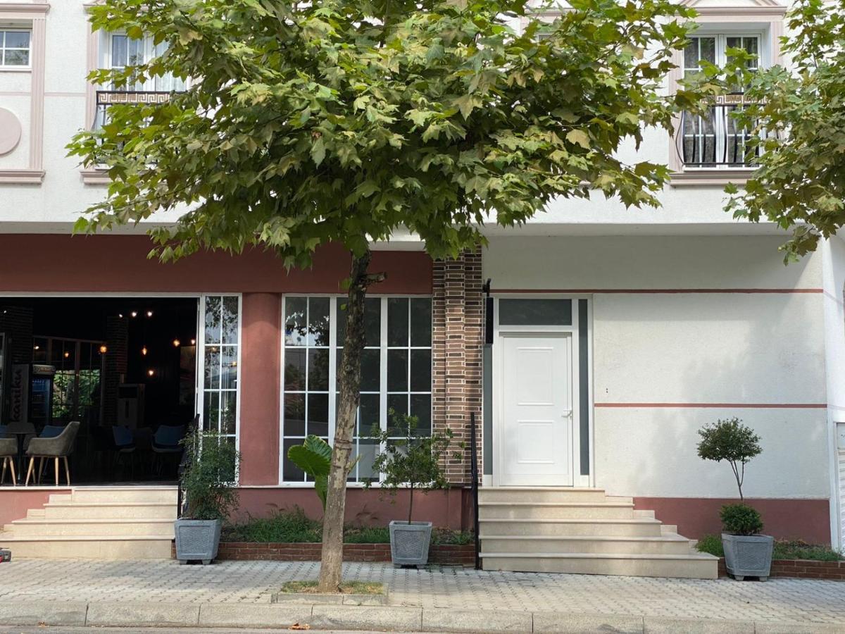 Hotel Golden 爱尔巴桑 外观 照片